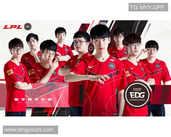 赛后复盘:西安足球队与深圳足球队的团队协作与战术分析探讨